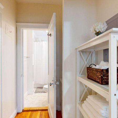 Апартаменты Steps To Longwood Medical,Mbta,Boston,Shopping,Pkg Бруклин Экстерьер фото